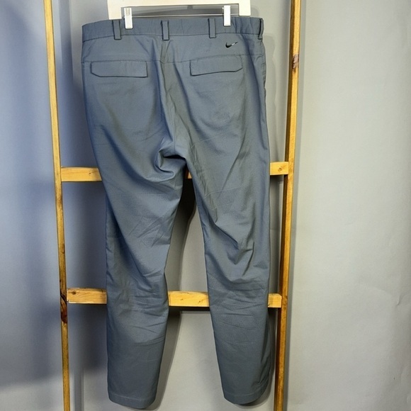 Men’s Nike golf tour performance gray pants. Size 36/32. EUC. - Picture 3 of 7